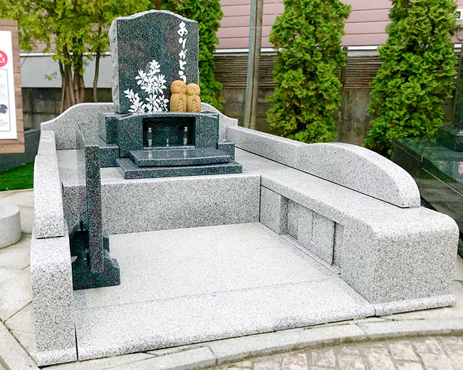 人気のバリアフリータイプのお墓 札幌の石材店 帝北石材スタッフブログ