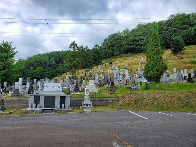 歌志内の町共同墓地